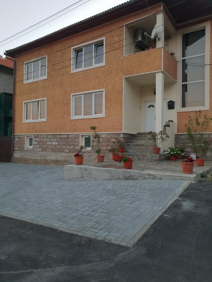 Pretty Garden Villa Orşova Exterior foto